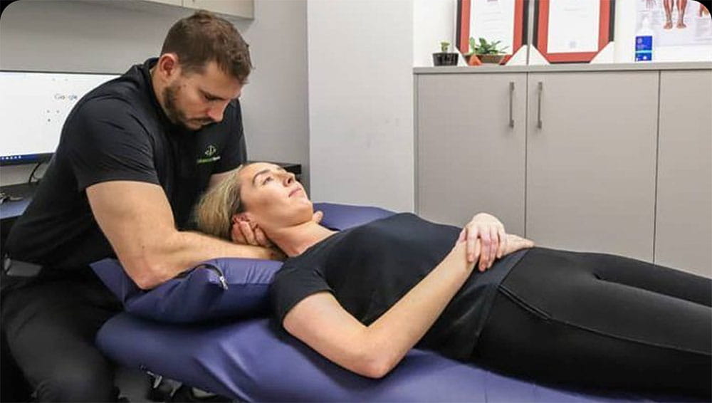 Hands‑on Physiotherapy Treatment Session